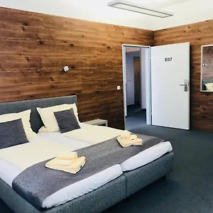 Creo 3* München
